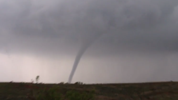  Timelapse Video Shows Tornado Form Near McLean, Texas 