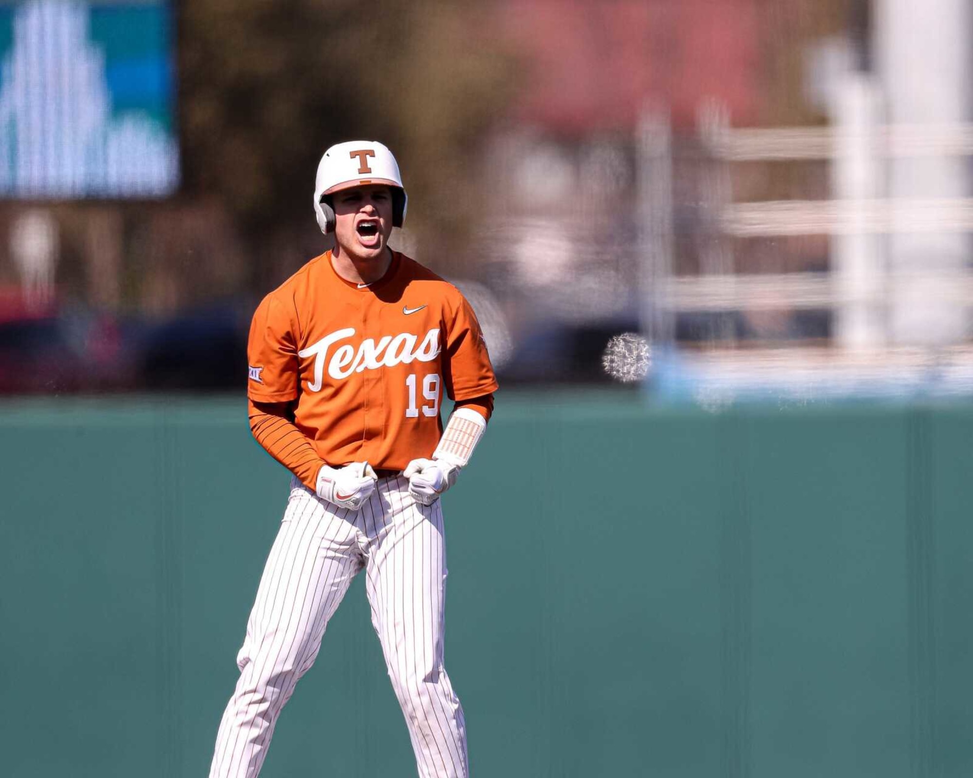  Offensive outburst sees Texas baseball run-rule Texas Tech 