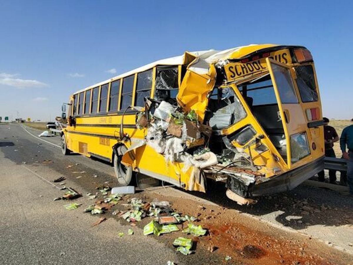  Bus driver’s protective thinking saves children from roadside semi collision 