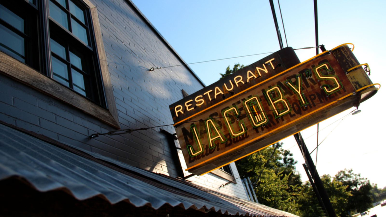  The Chronicle Digs The Riverside Texas Fare at Jacoby's Restaurant & Mercantile 