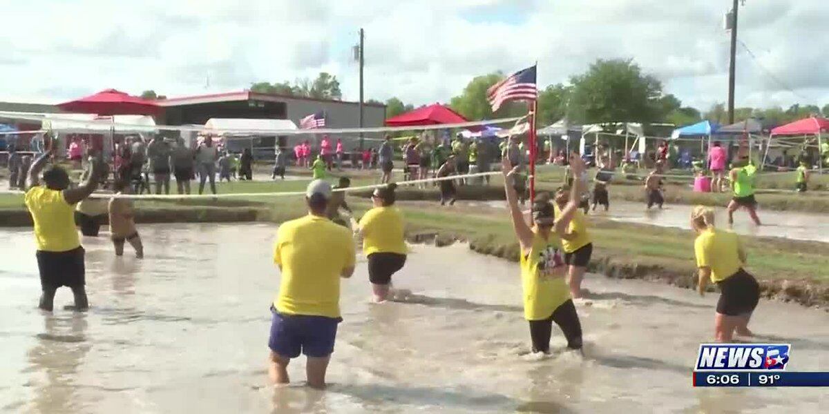  Over 40 teams participate in Hog Splash mud volleyball tournament 