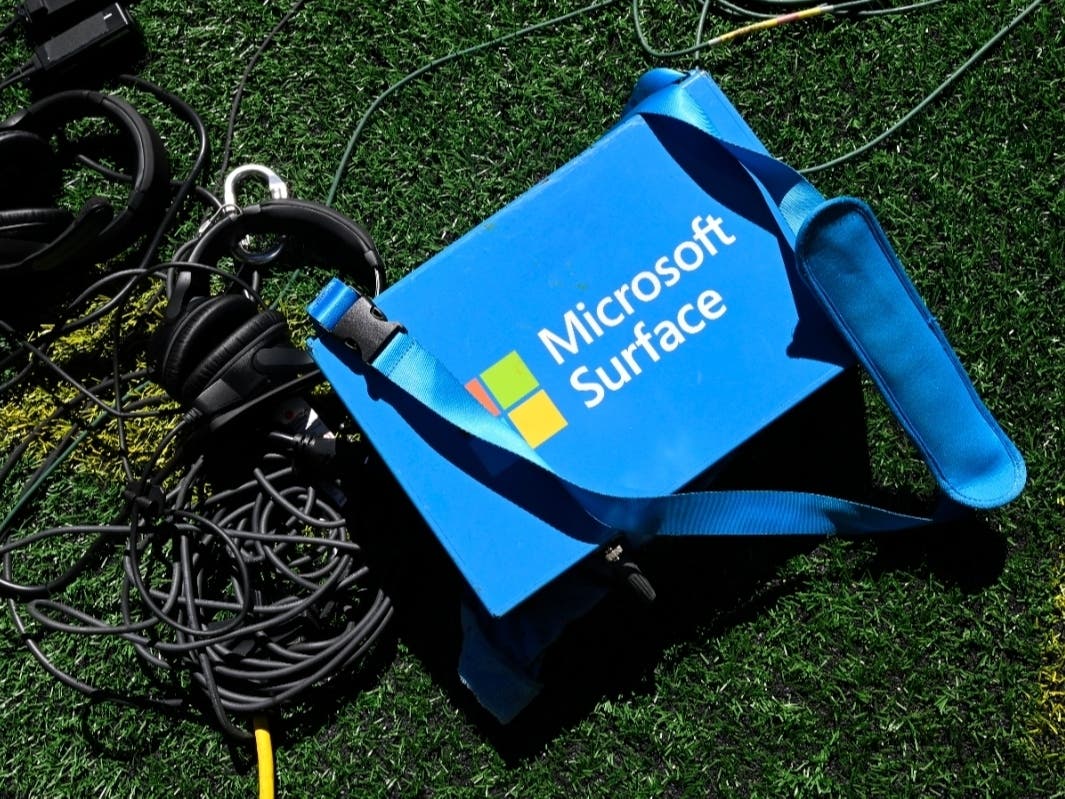  ​Microsoft Profits Down 14% As Windows Hit By Weak PC Sales 