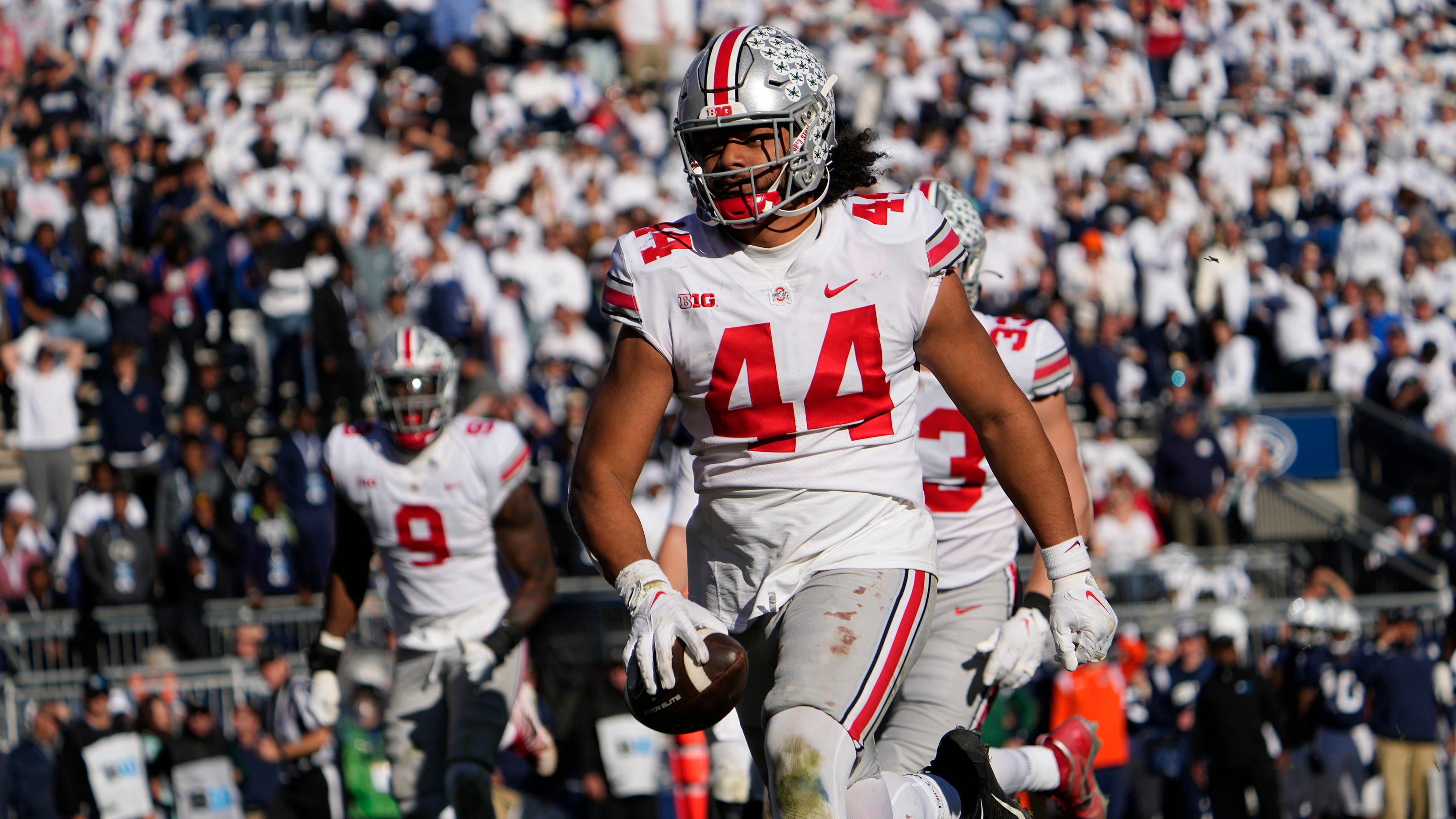  OSU football star J.T. Tuimoloau won't play for Ohio State basketball, but loves hoops 