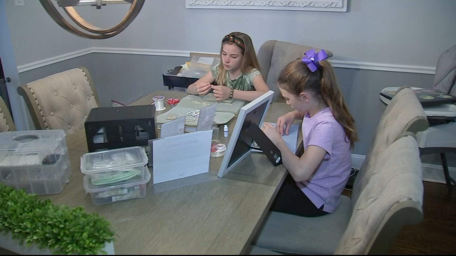   
																'Be Kind:' Delco sisters team up to make bracelets, help others 
															 