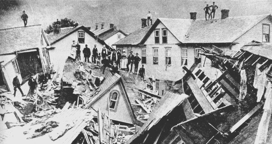  Johnstown Flood, The Pennsylvania Disaster That Left 2,200 Dead 