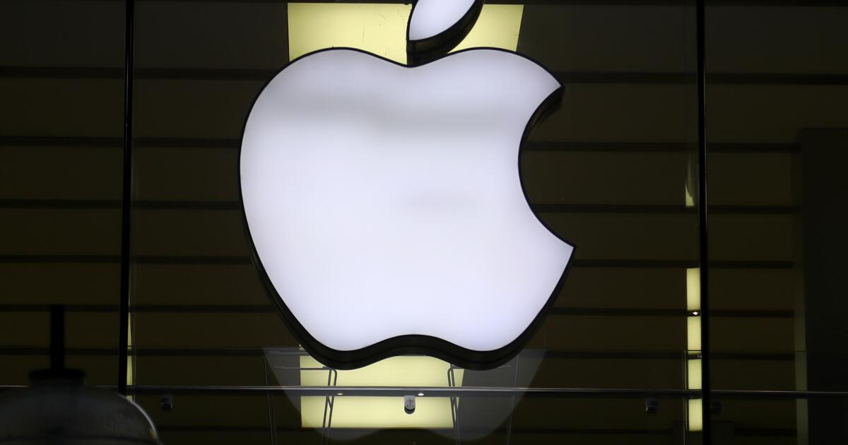  Apple plans to move 121 jobs from San Diego to Texas 
