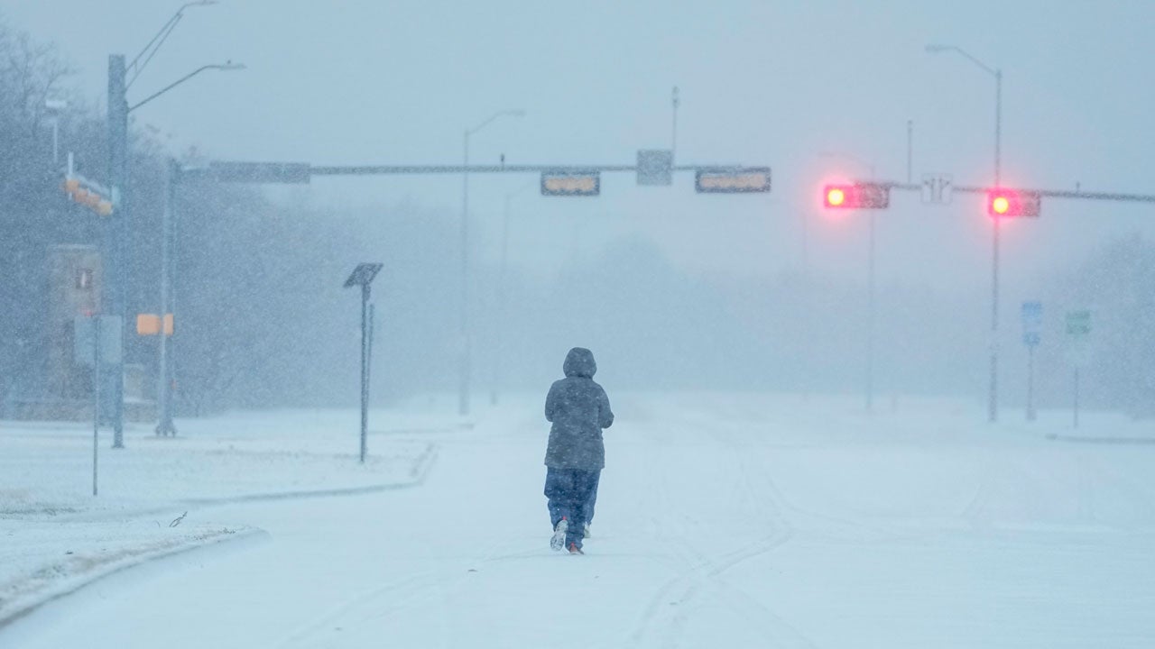  Live Updates: Winter Storm Heather Plunges South 