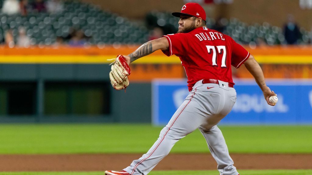  Rangers get reliever Daniel Duarte for cash in trade with Reds 