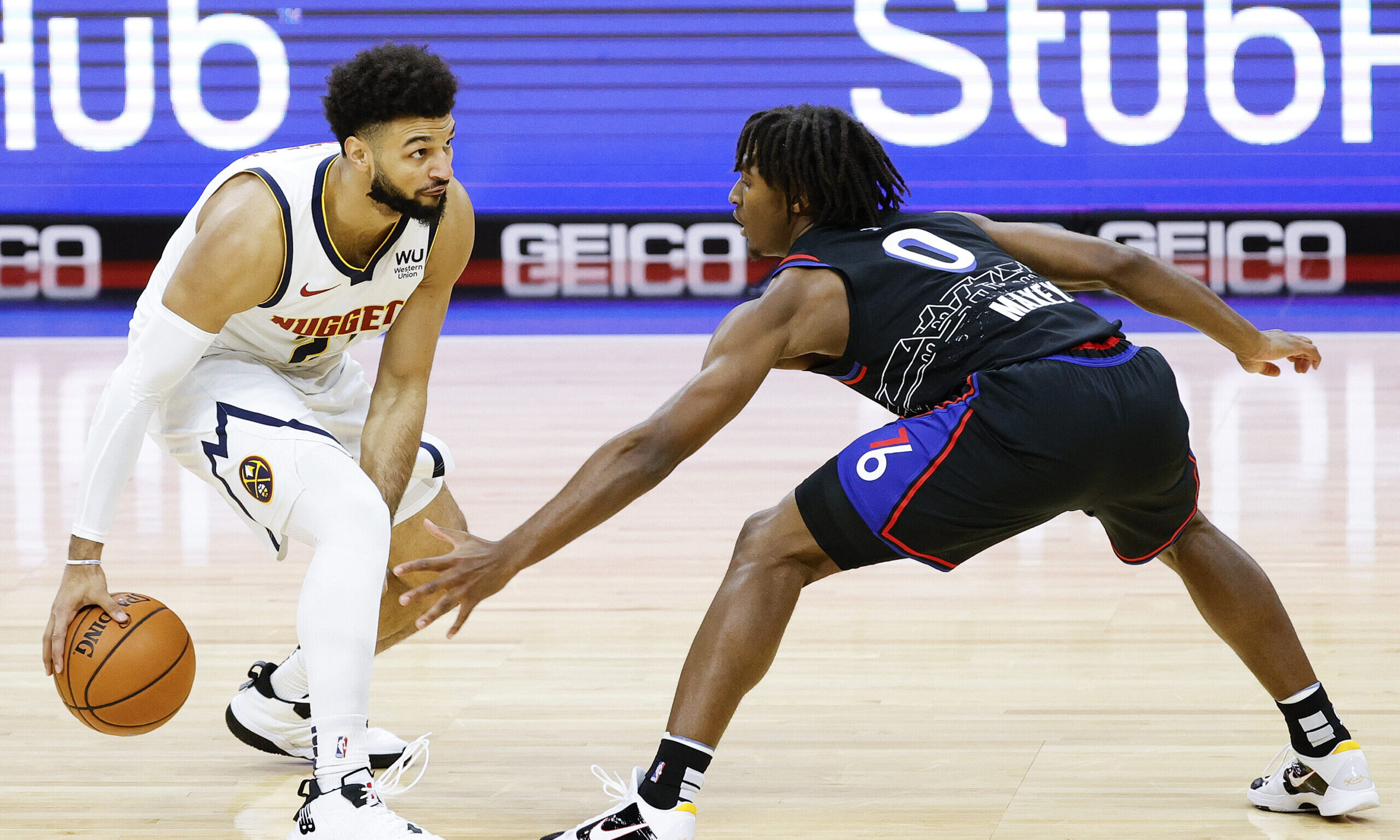  Nuggets troll Embiid and the 76ers, list starting five on injury report 
