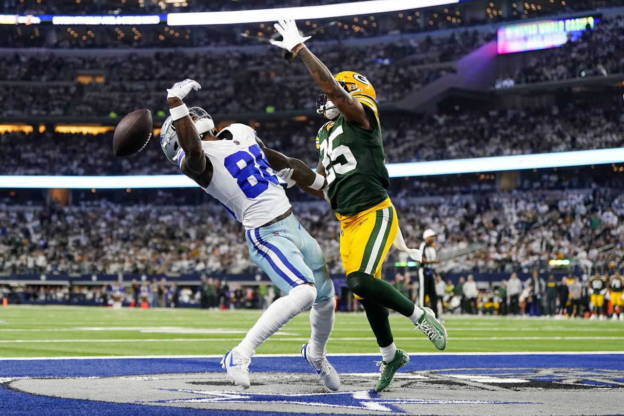  Watch top moments as the Packers pound the Cowboys in the Wild Card matchup 