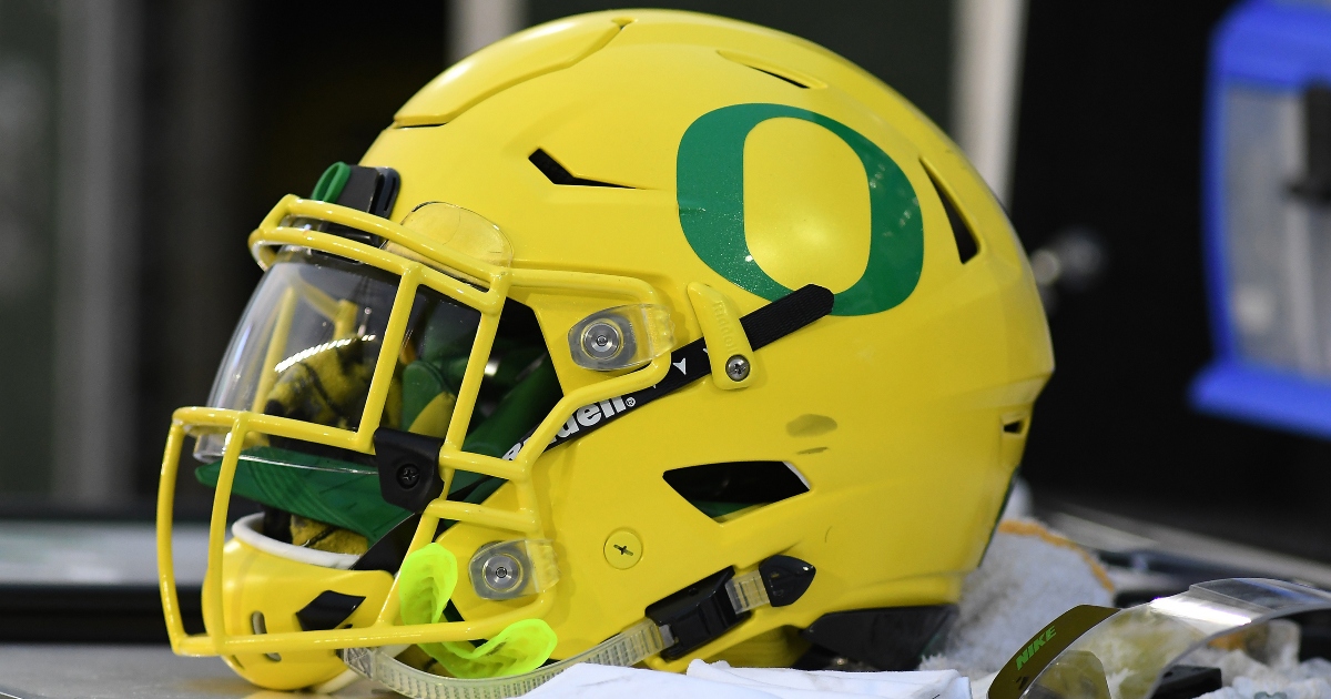  East Carolina lands transfer commitment from former Oregon tight end Casey Kelly 