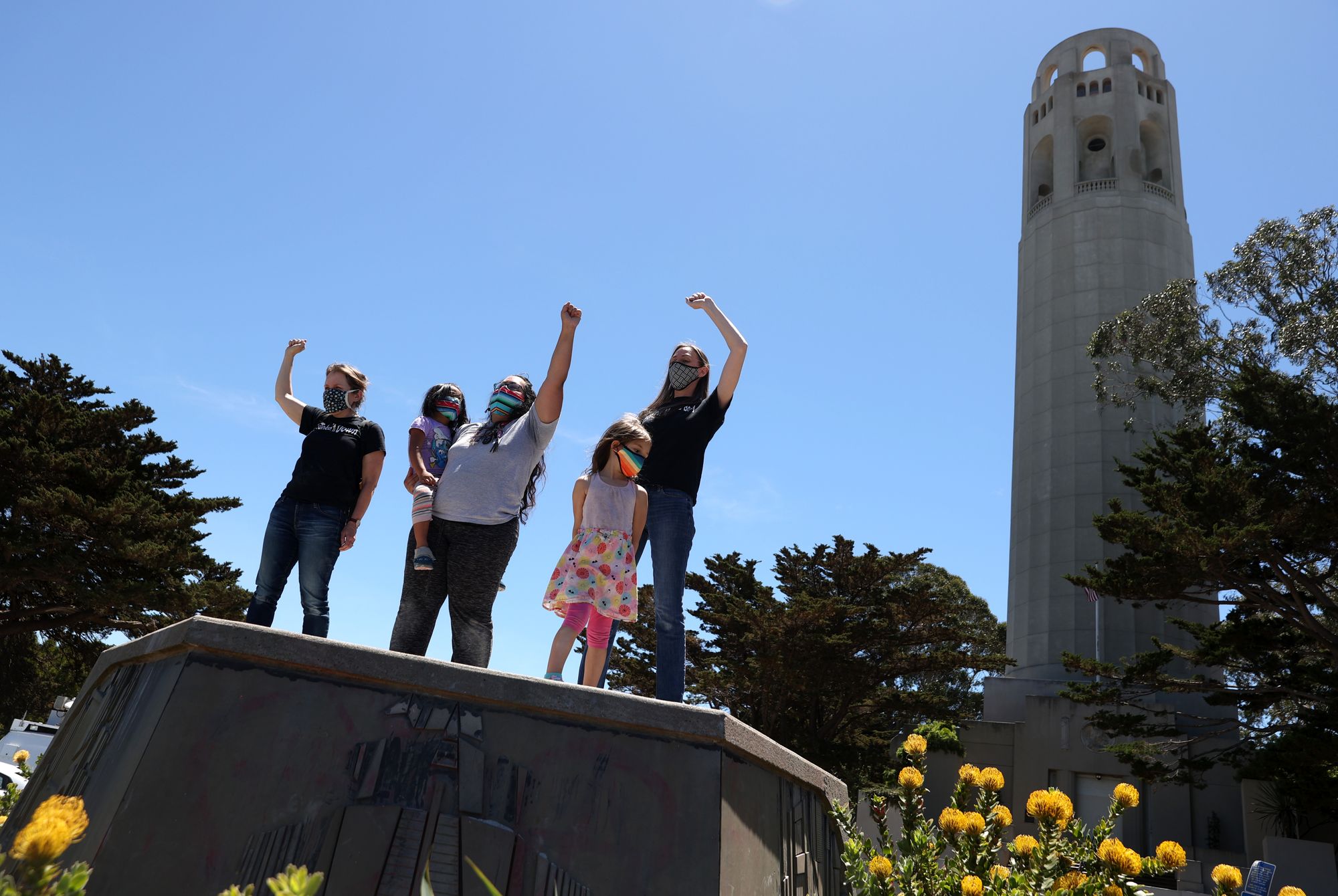  Activists Hang Giant ‘Let Gaza Live’ Banner From SF's Coit Tower 