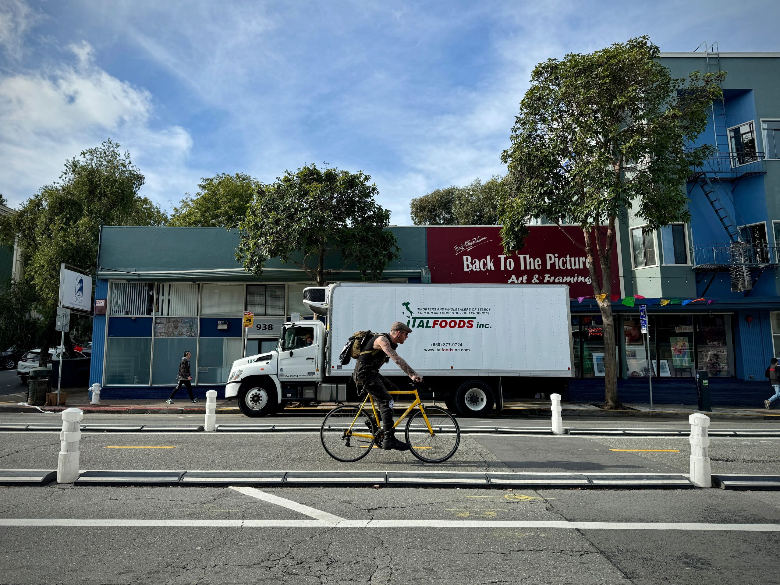  Just how many parking spaces did the Valencia bike lane remove? 