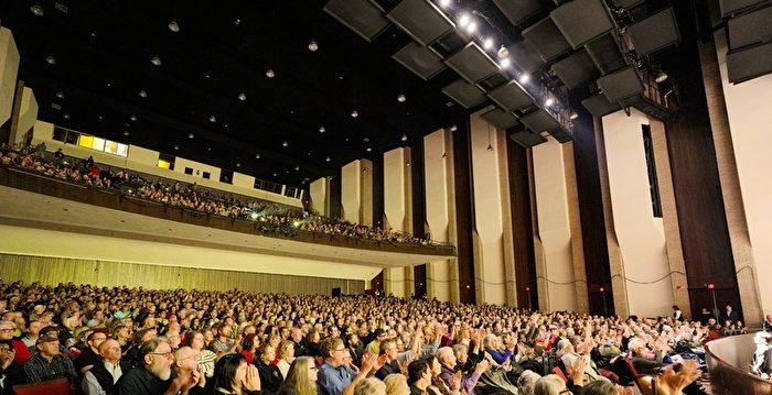  Shen Yun North America’s Final Performance in Tucson Receives Rave Reviews from Audience 