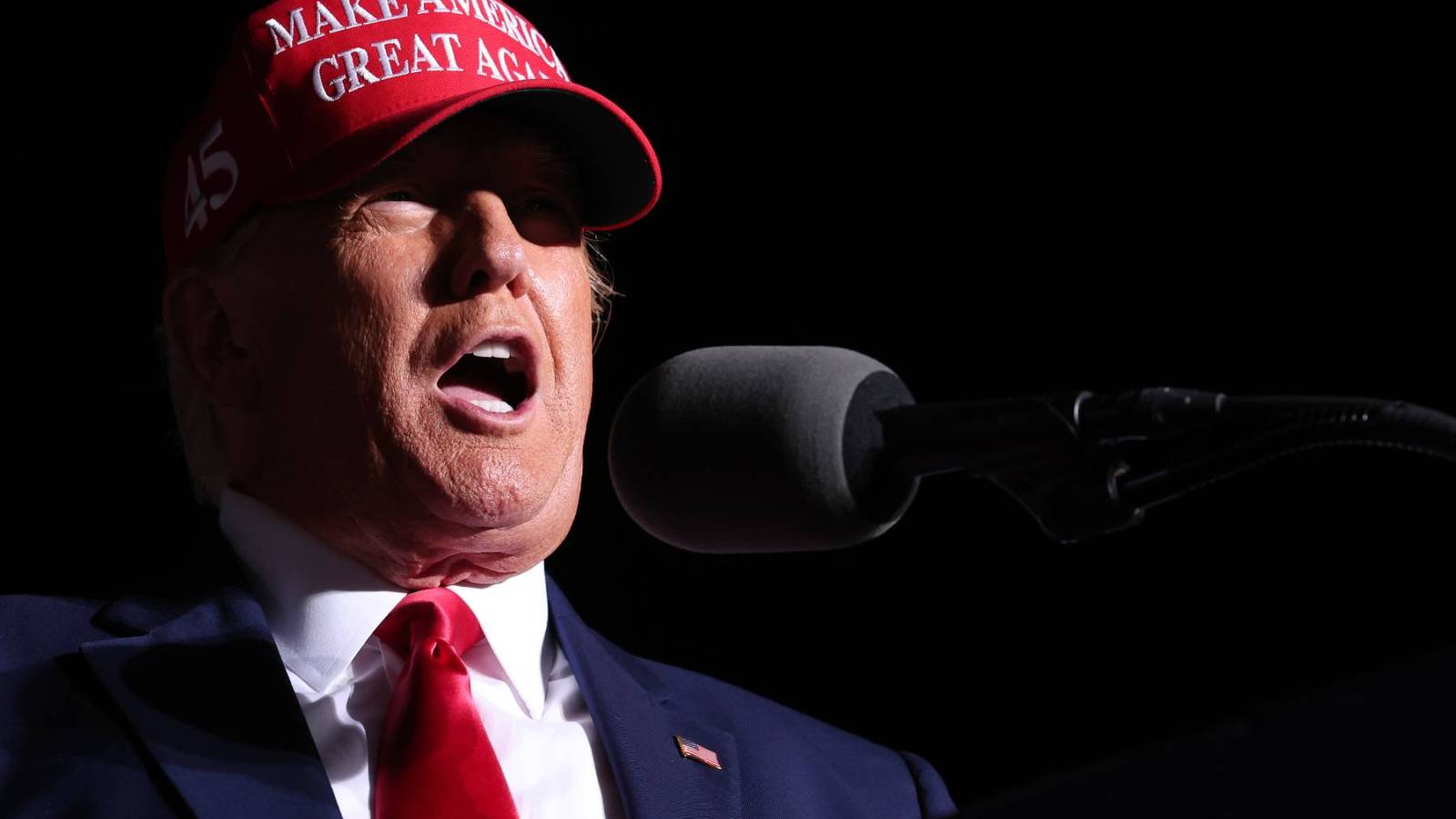  Trump Mocks Ron DeSantis During Lie-Filled Pennsylvania Rally 
