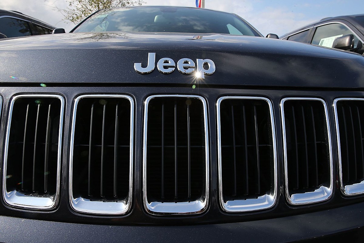  
																Chrysler Recalls Over 338,000 Vehicles Due To Steering Issue 
															 
