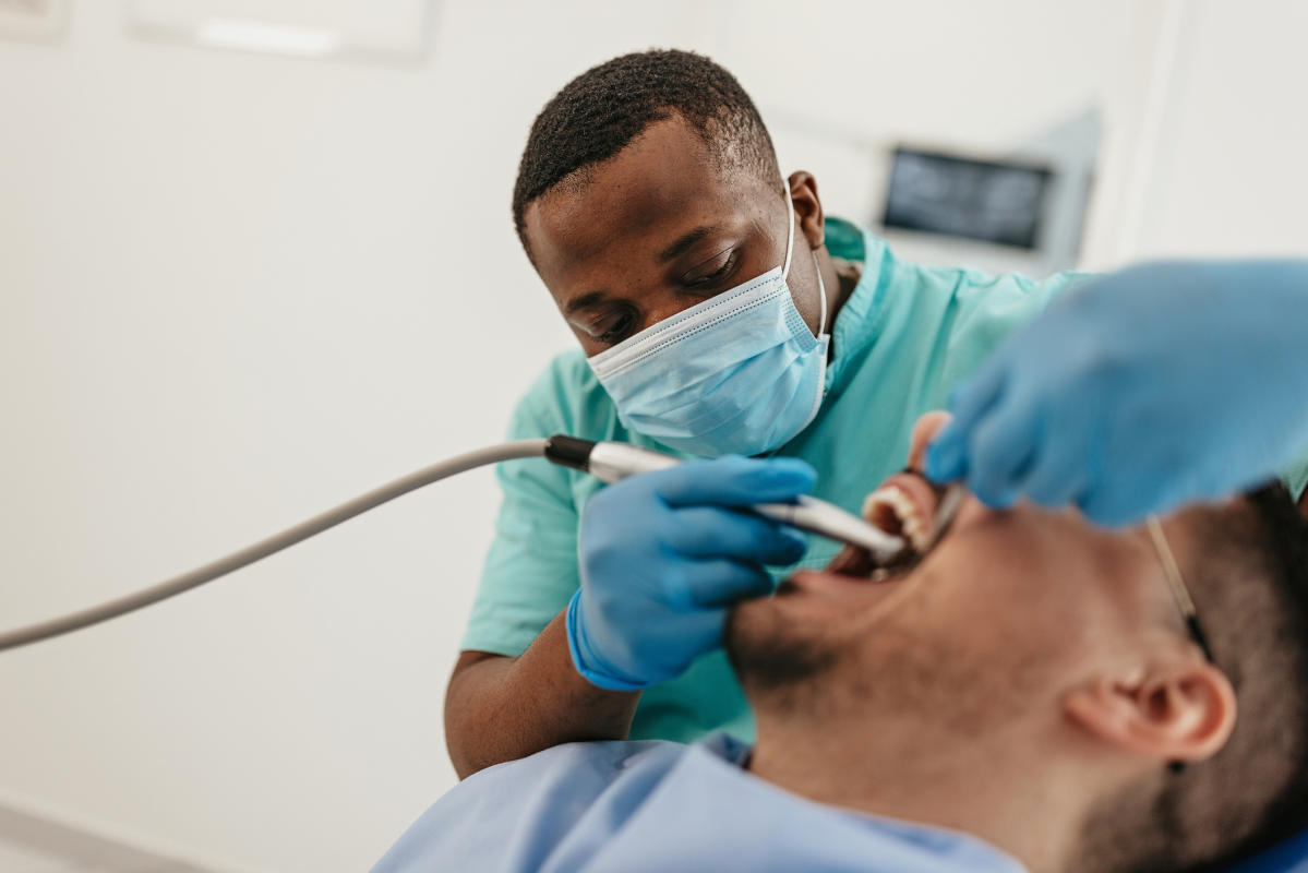  The Owner Of Springfield, Illinois’ Only Black-Owned Dental Practice Wants To Inspire Black Youth To Pursue Dentistry: ‘We Are Diversifying Our Community’ 