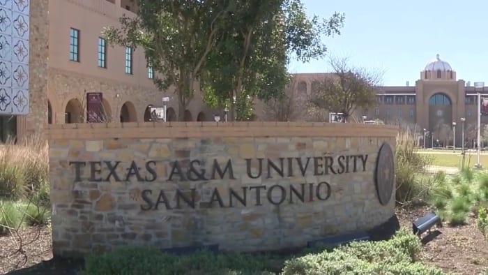  Texas A&M-San Antonio opens genetics, genomics research lab 