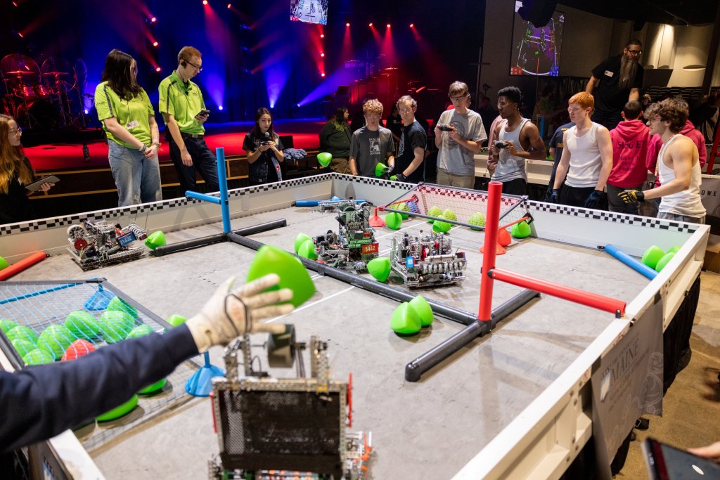  Domo arigato, master roboto: 72 student teams build, compete in VEX competition in South Portland 