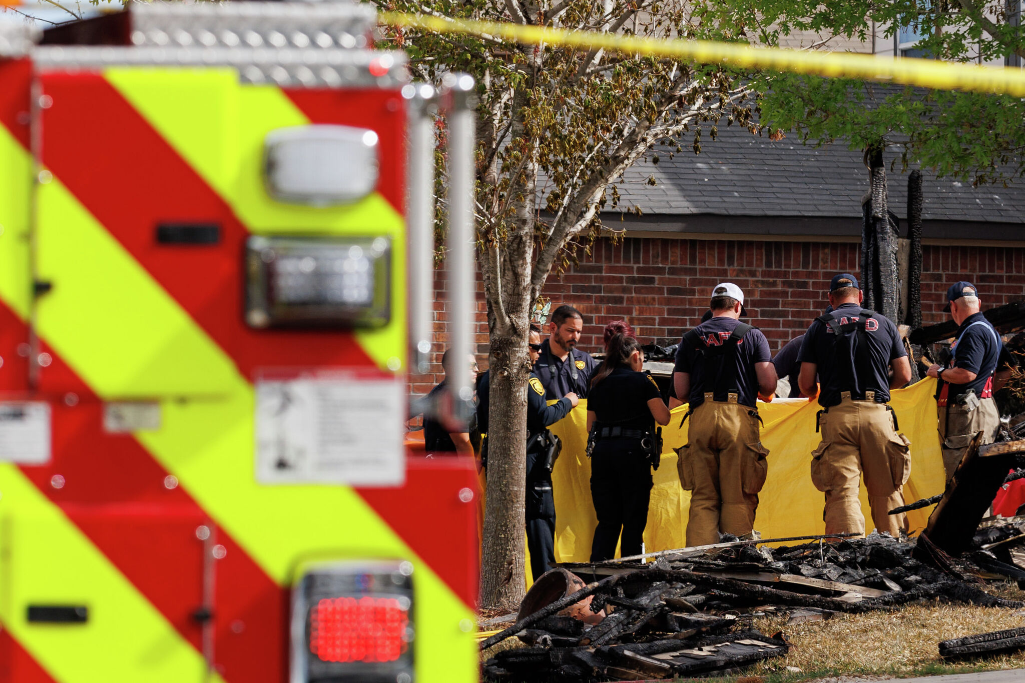  Four dead in house fire on far Southeast Side 