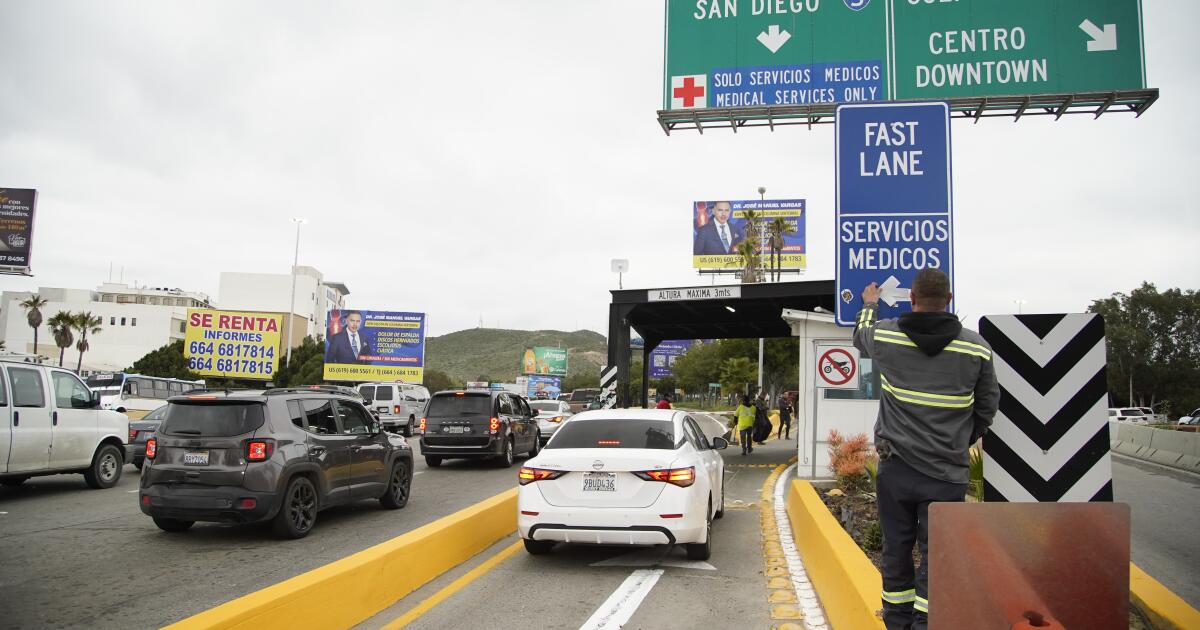  Tijuana adds cross-border students to its fast lane program — for a stiff price 