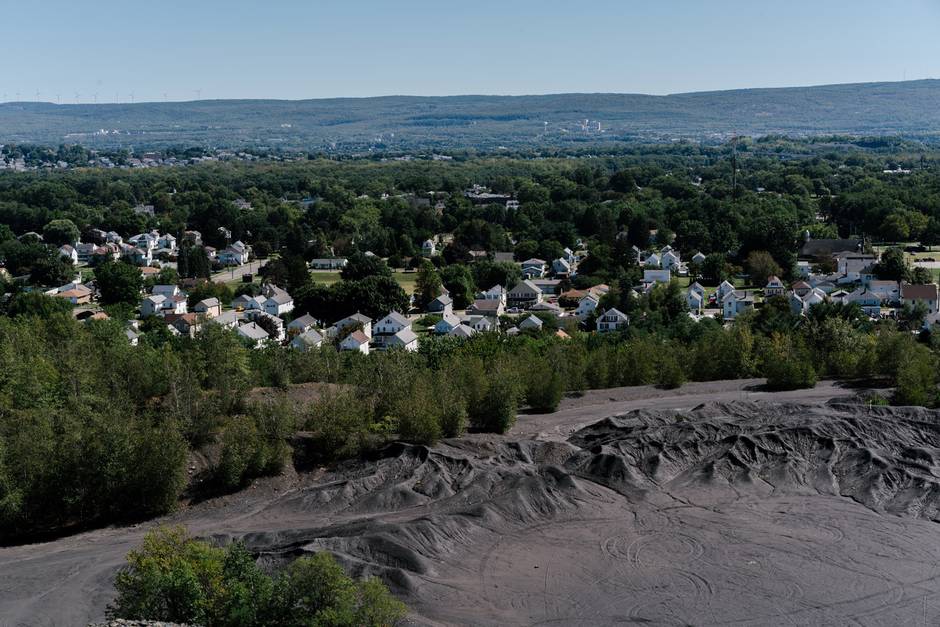  Reinventing coal country: Reclaiming America’s abandoned mine lands 