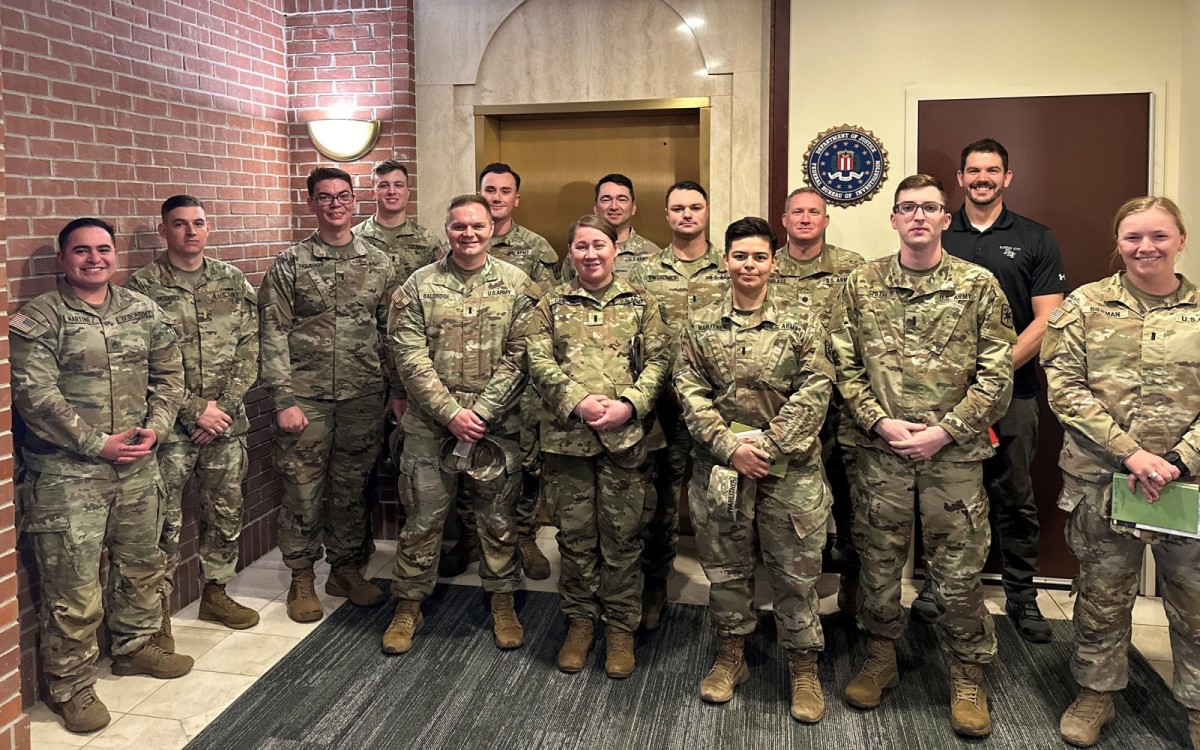  Fort Leonard Wood Soldiers visit FBI office to learn about the bureau 