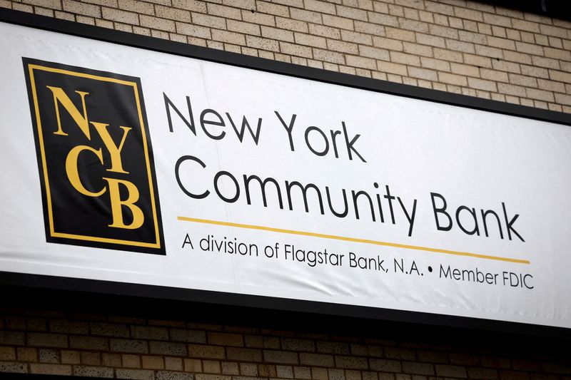  NYCB sells some loans for gains, aims to add Signature into financial reporting 