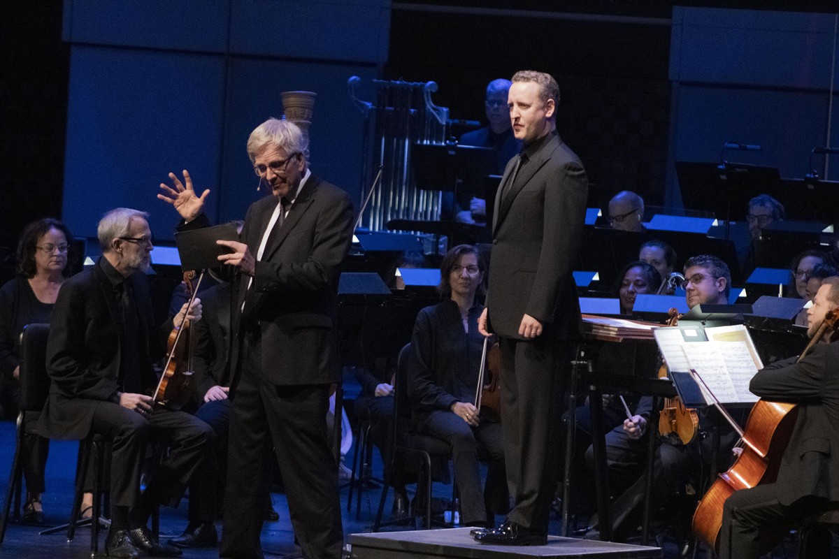  Photos: Rick Steves and The Florida Orchestra bring Europe to St. Pete’s adventure-hungry Mahaffey Theater 