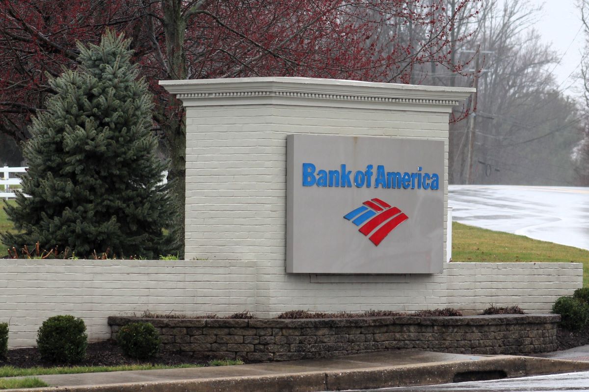  Bank of America leans in digital age 
