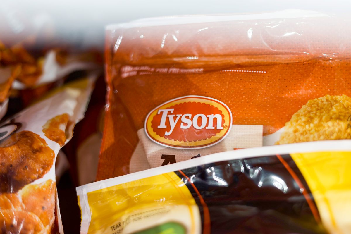  Tyson Foods Plans To Fire US Workers and Replace Them with 'Illegals'? 