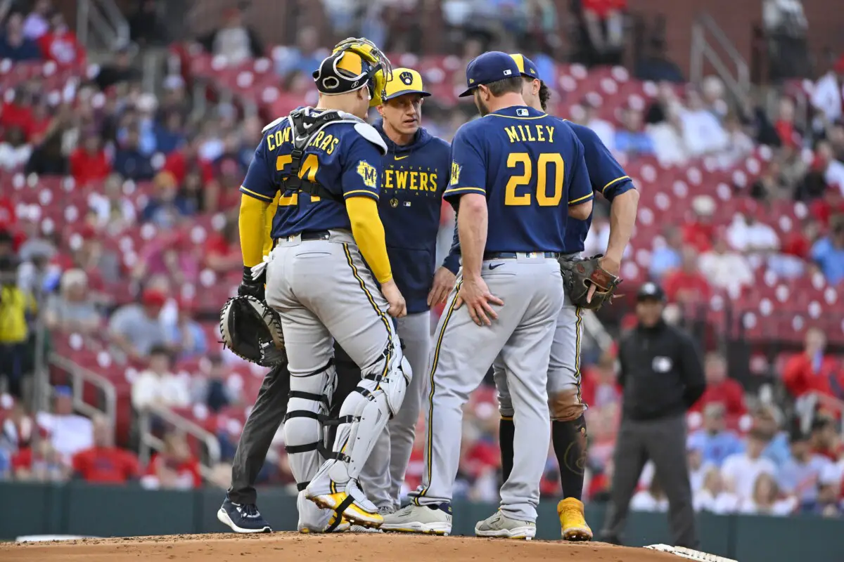  Milwaukee Brewers: Wade Miley To Start 2024 Season on IL, Scratched From Spring Training Start With Groin Tightness 