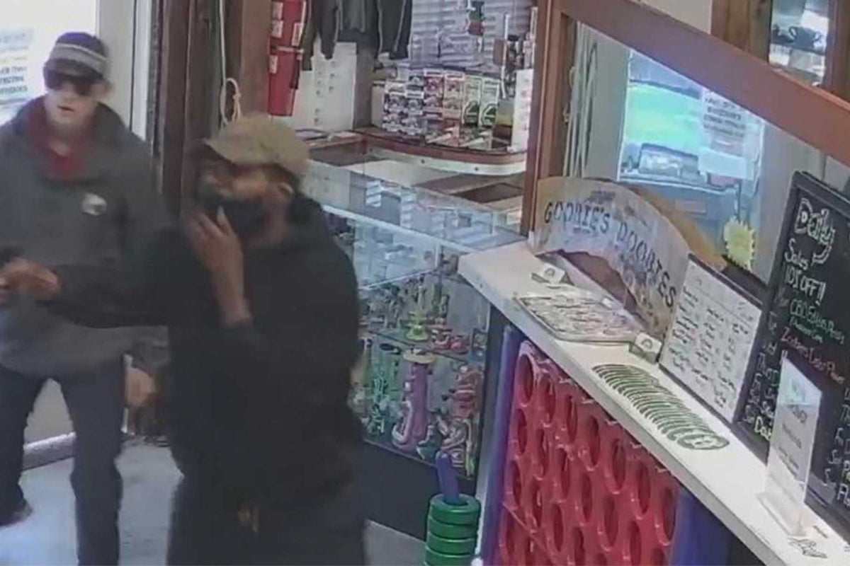  Gun-Toting Robbers Caught On Video Threaten Customers & Workers At WA Cannabis Shop, Marijuana Banking Reform Needed 