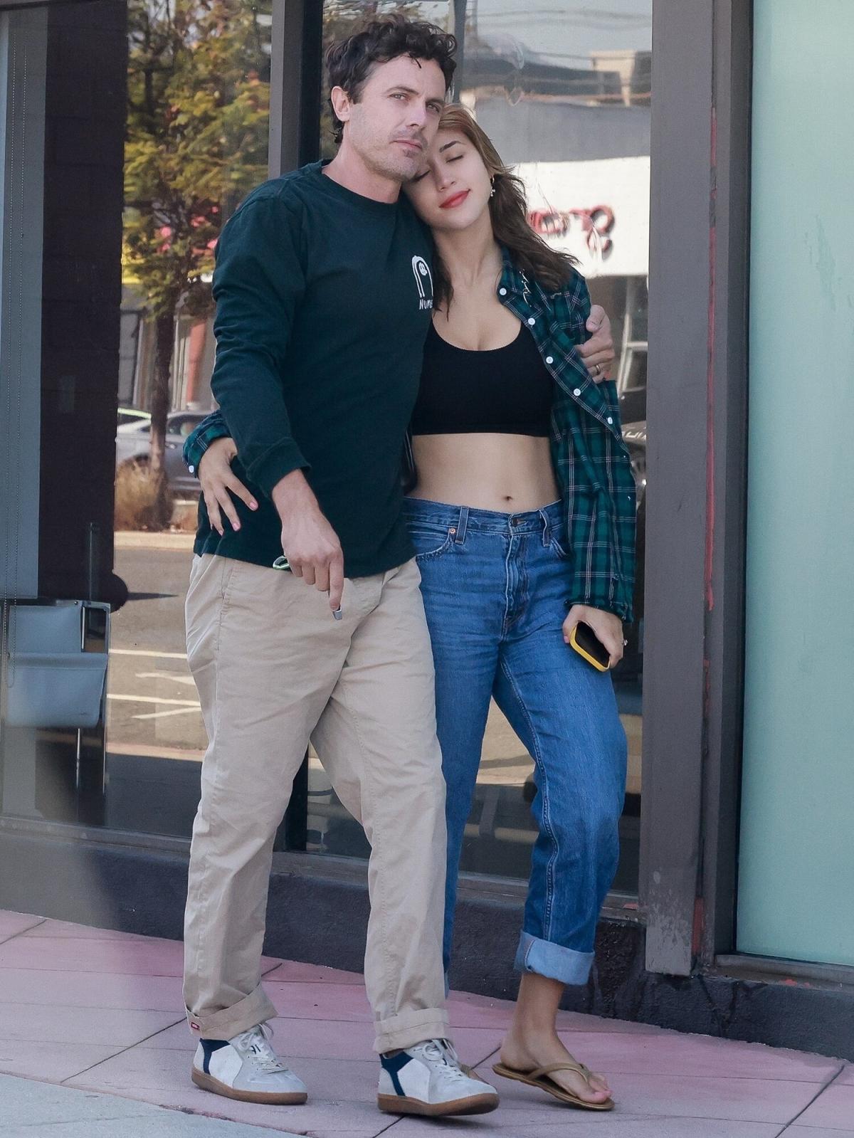  Casey Affleck and Girlfriend Seen in L.A. Ahead of Brother Ben's Wedding to Jennifer Lopez in Georgia 