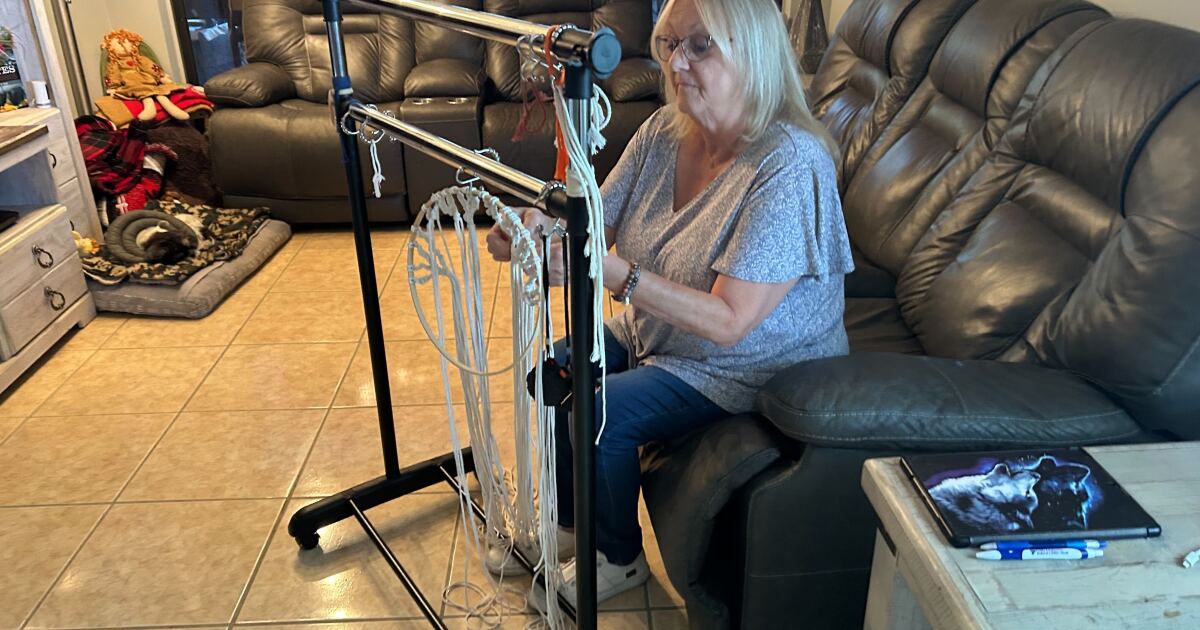  Florida seniors on fixed incomes fear their future over rising insurance rates 