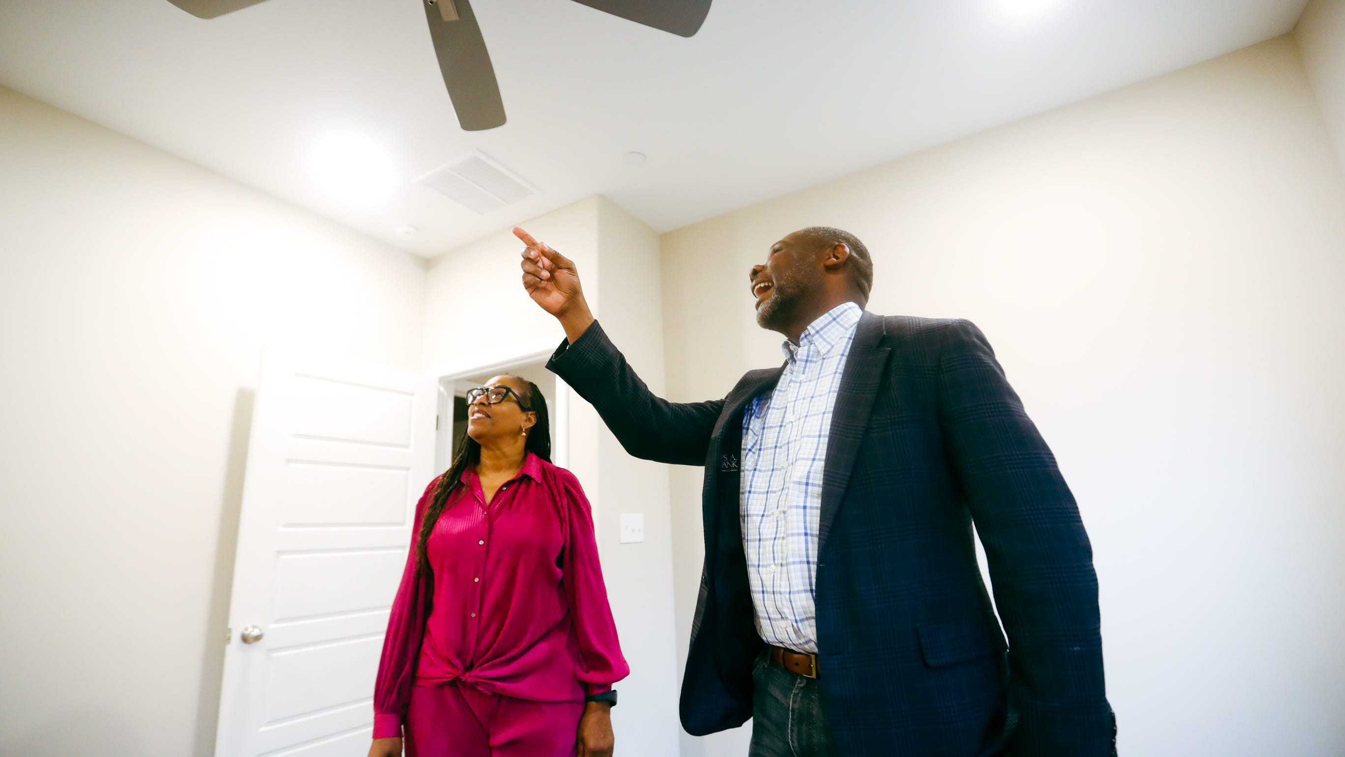  PHOTOS: Realtor Jay McMiller helps first-time homebuyer find a home in Southaven 