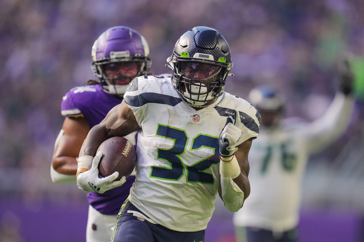  Seahawks RB Chris Carson retires at 27 due to neck injury 
