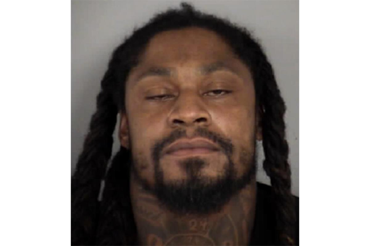  Former NFL Star Marshawn Lynch Faces Multiple Charges After Alleged DUI: Police 