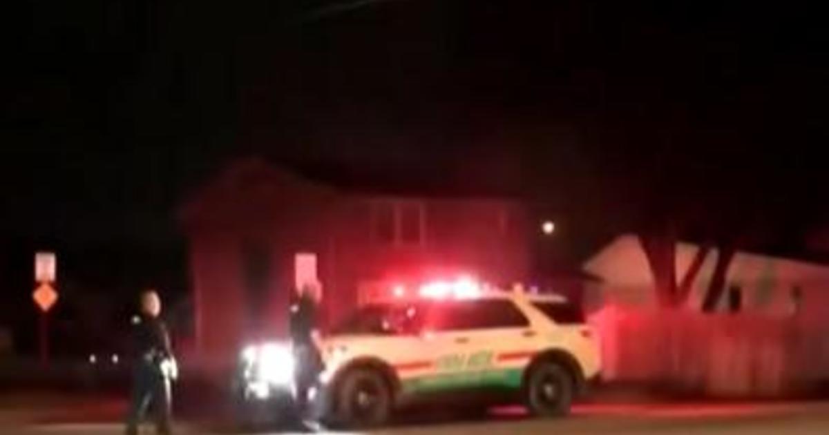  2 officers, suspect killed in shootout in Syracuse, New York, suburb, authorities say 