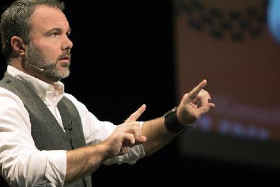  Mark Driscoll told to leave stage after saying 'Jezebel spirit' opened Christian men’s conference 
