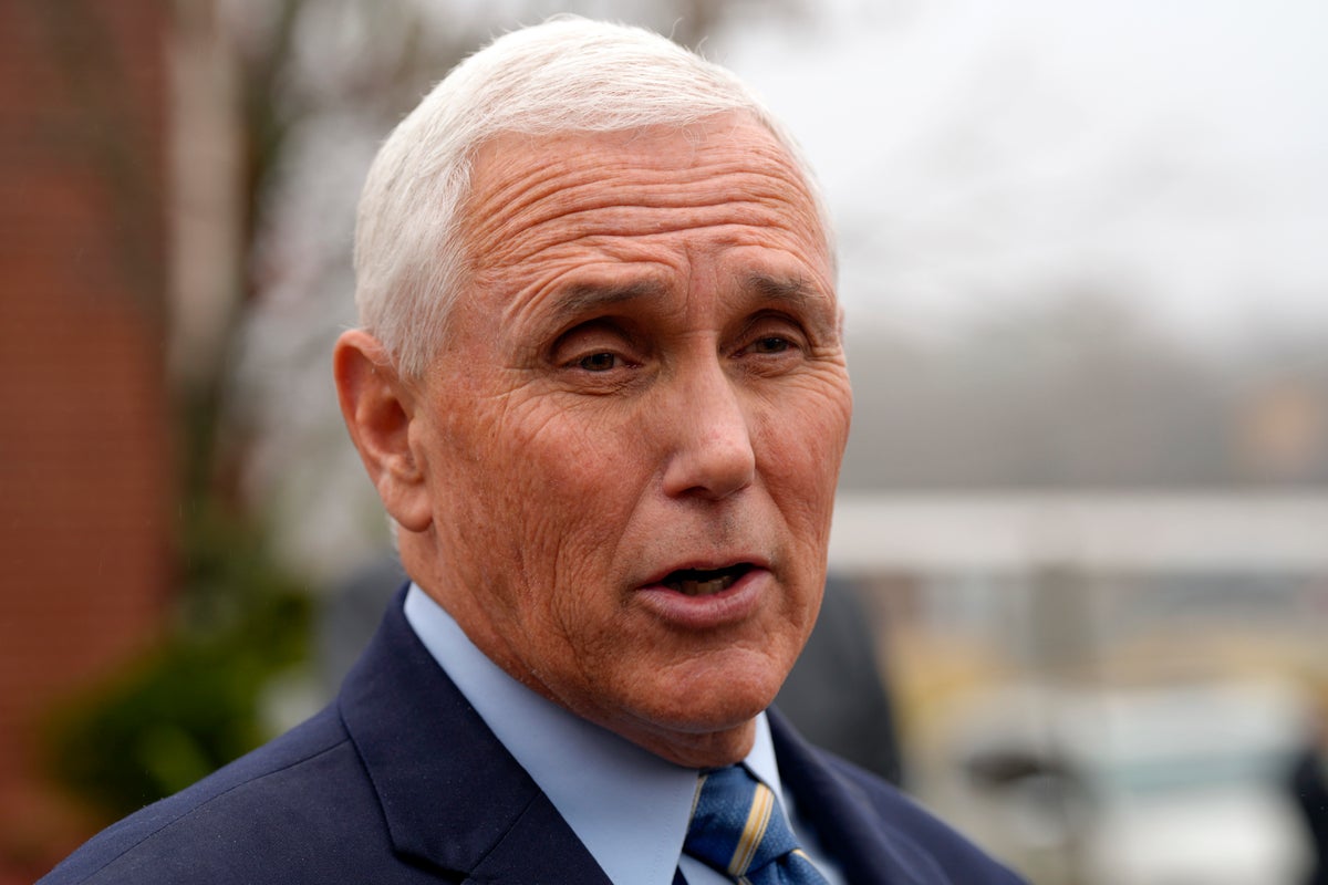  Pence says he takes ‘full responsibility’ for classified documents found at his home 