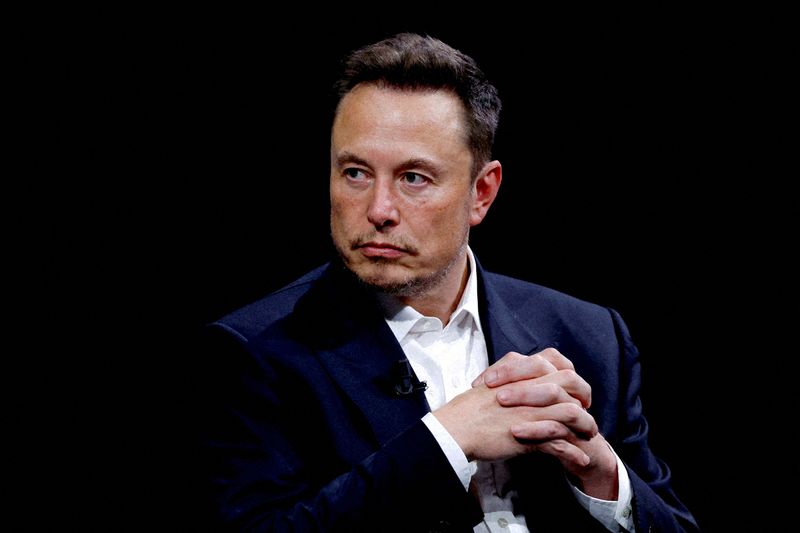  Analysis-Tesla tries legal ‘Band-Aid’ to revive Musk’s huge pay deal 
