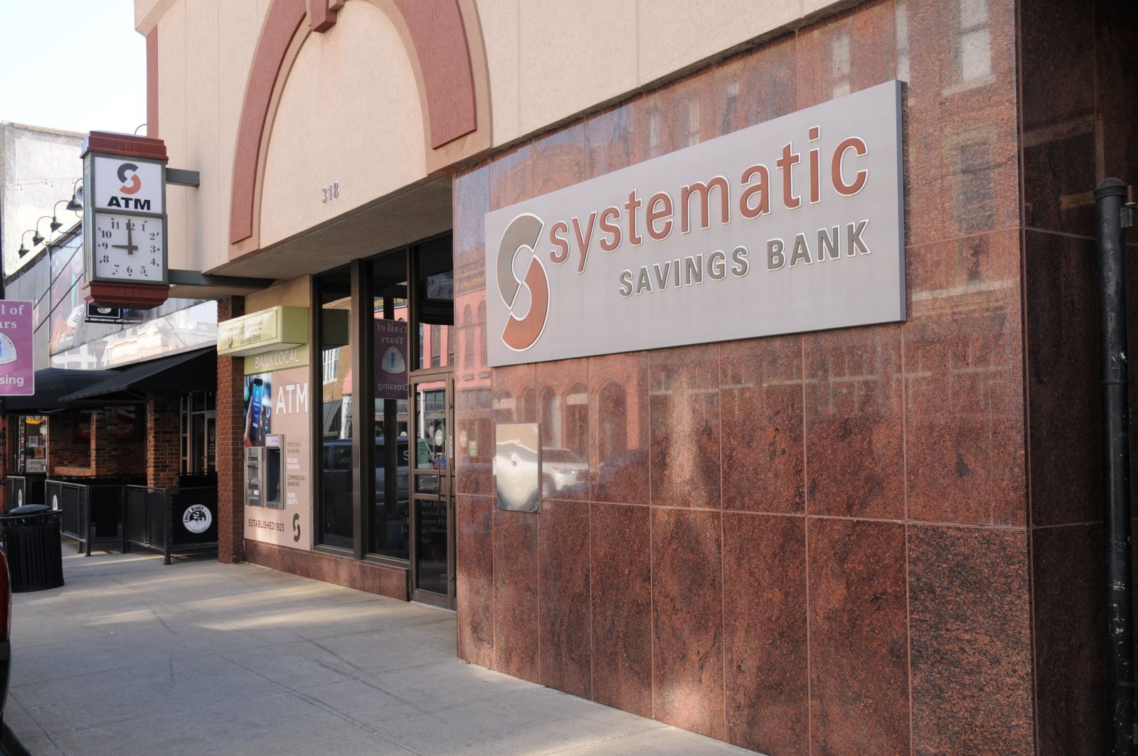  Springfield's Systematic Savings Bank bought by investor group 