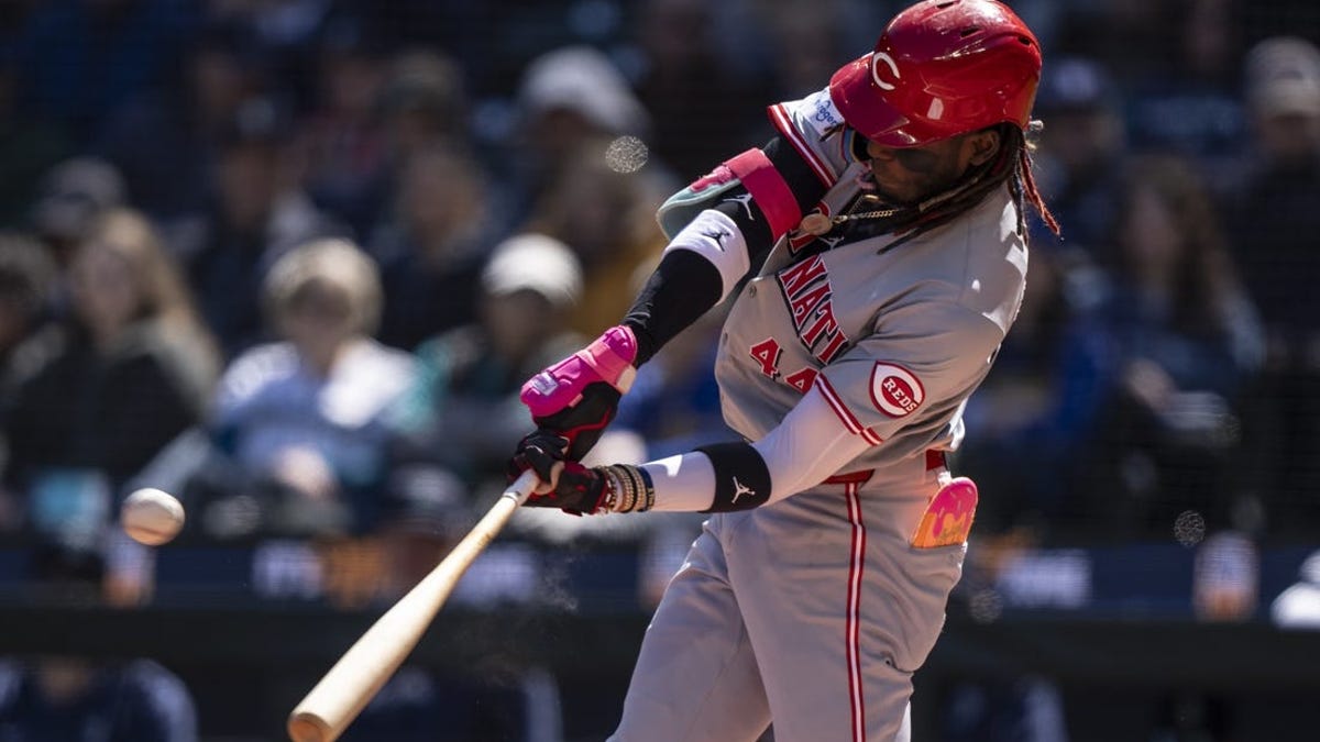  After roller-coaster trip, Reds return home to face Angels 