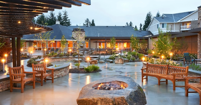 Emerald Heights Welcomes First Residents to New Assisted Living Courtyard Building Near Bellevue Washington 