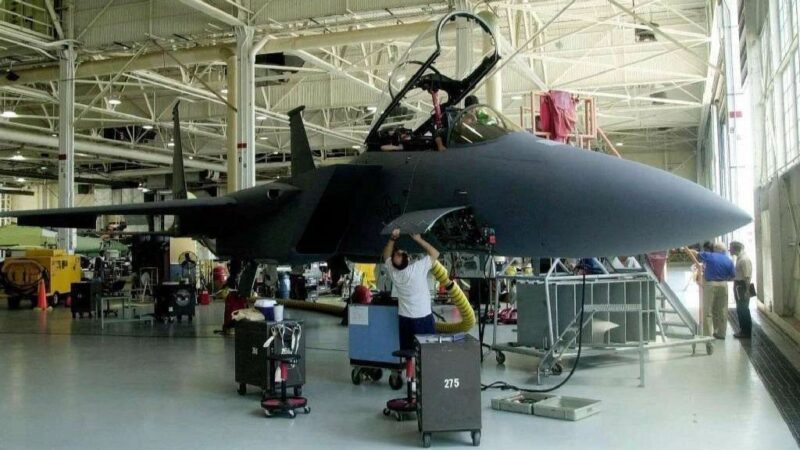  Boeing may soon no longer be able to produce F-15EX and F/A-18 E/F in St. Louis 