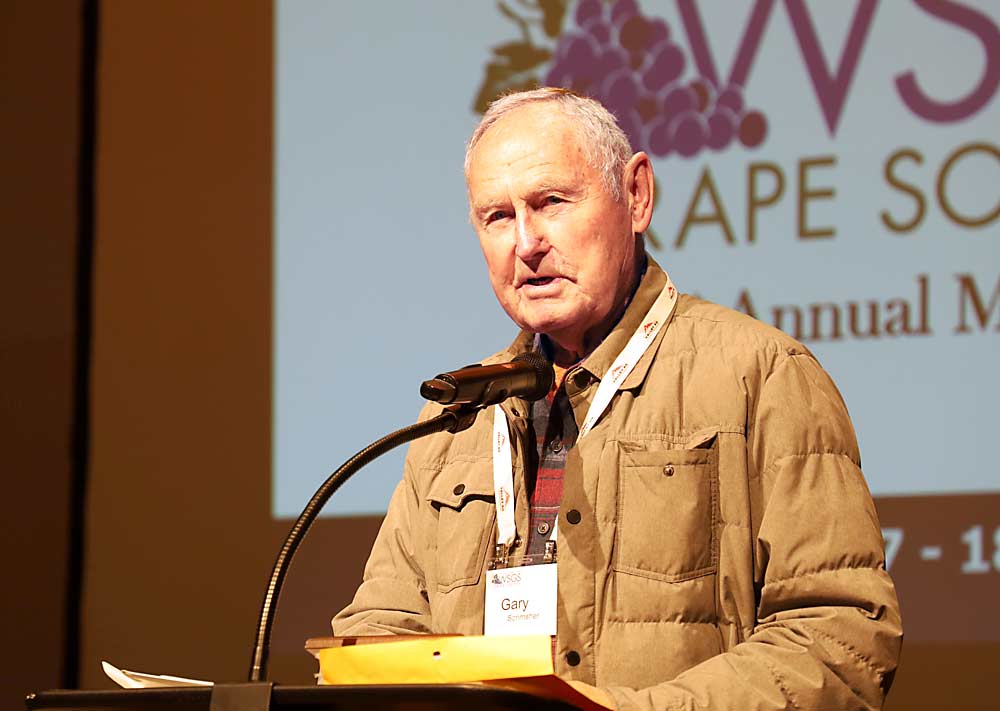  Grape Society holds annual meeting to share research findings and crop updates, recognize industry members 