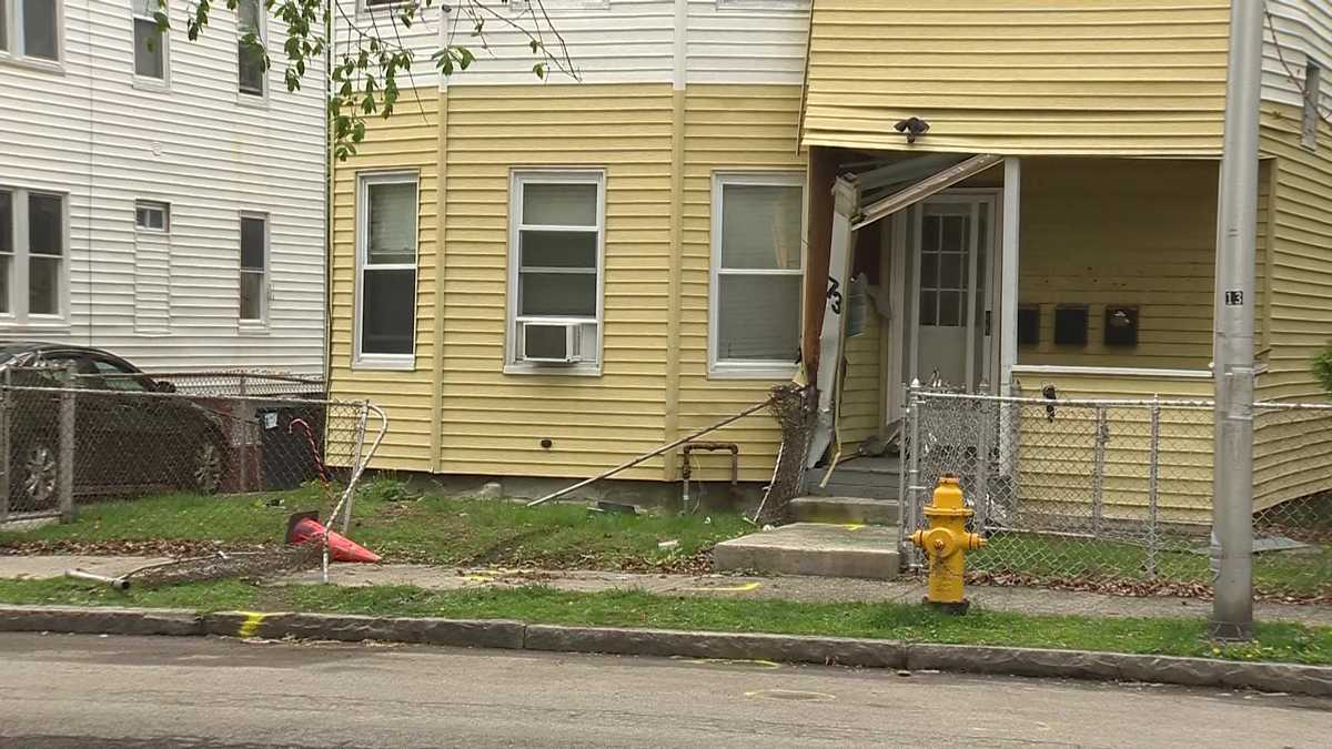   
																Driver suffering from gunshot wound crashes vehicle into Worcester home 
															 
