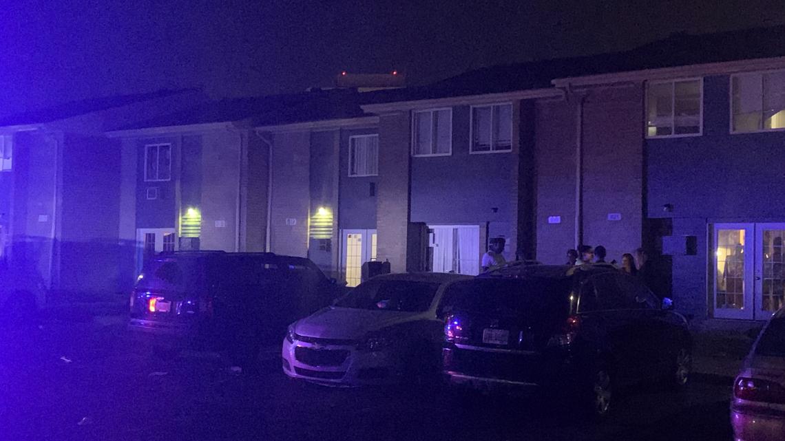  Two people hospitalized, one arrested after shooting at north Toledo apartments 