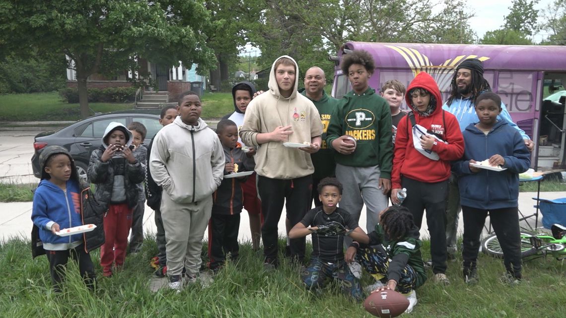  Rain or shine, kids in Toledo youth football program learn the game and don't go home hungry 